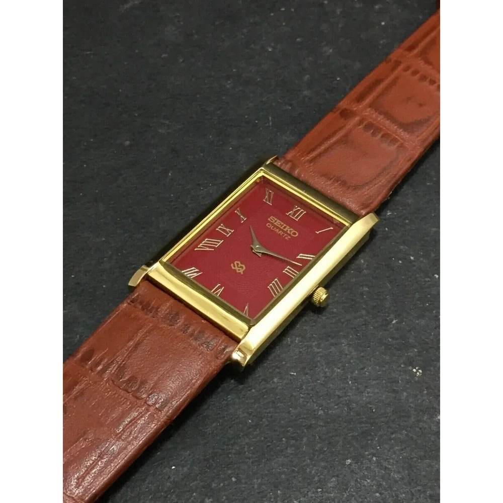 Vintage Style Seiko Quartz Mens Gold Watch & Red accents W/ Leather Strap